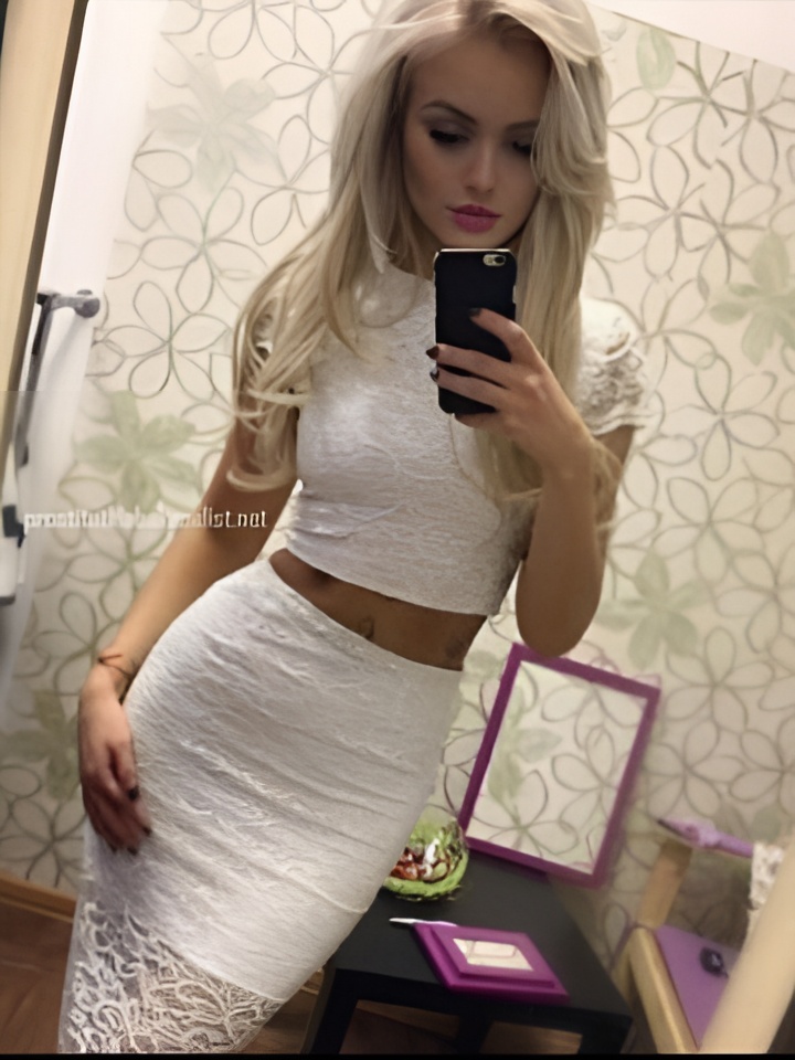 Каролина привлекальеная девушка из Алушты цена от 2000 руб