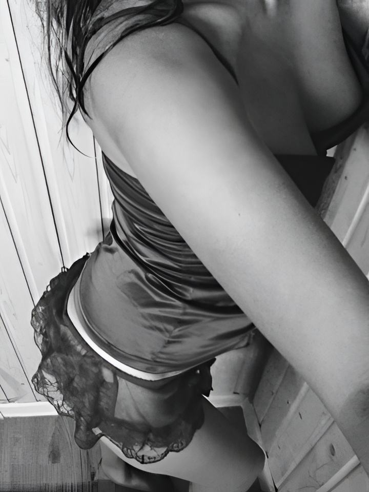 Серафима привлекальеная девушка из Алушты цена от 5000 руб