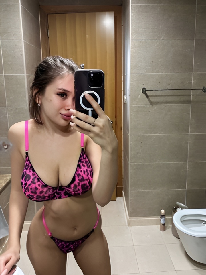 Ярославна привлекальеная девушка из Алушты цена от 10000 руб