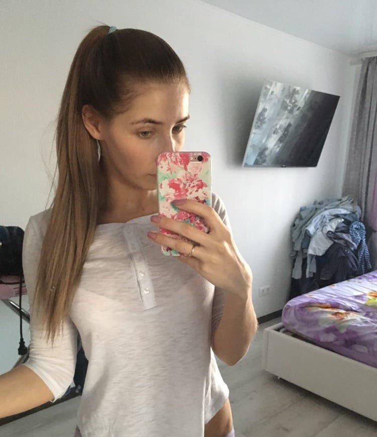 Света привлекальеная девушка из Алушты цена от 3500 руб