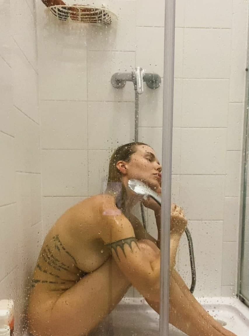 Светка привлекальеная девушка из Алушты цена от 5500 руб