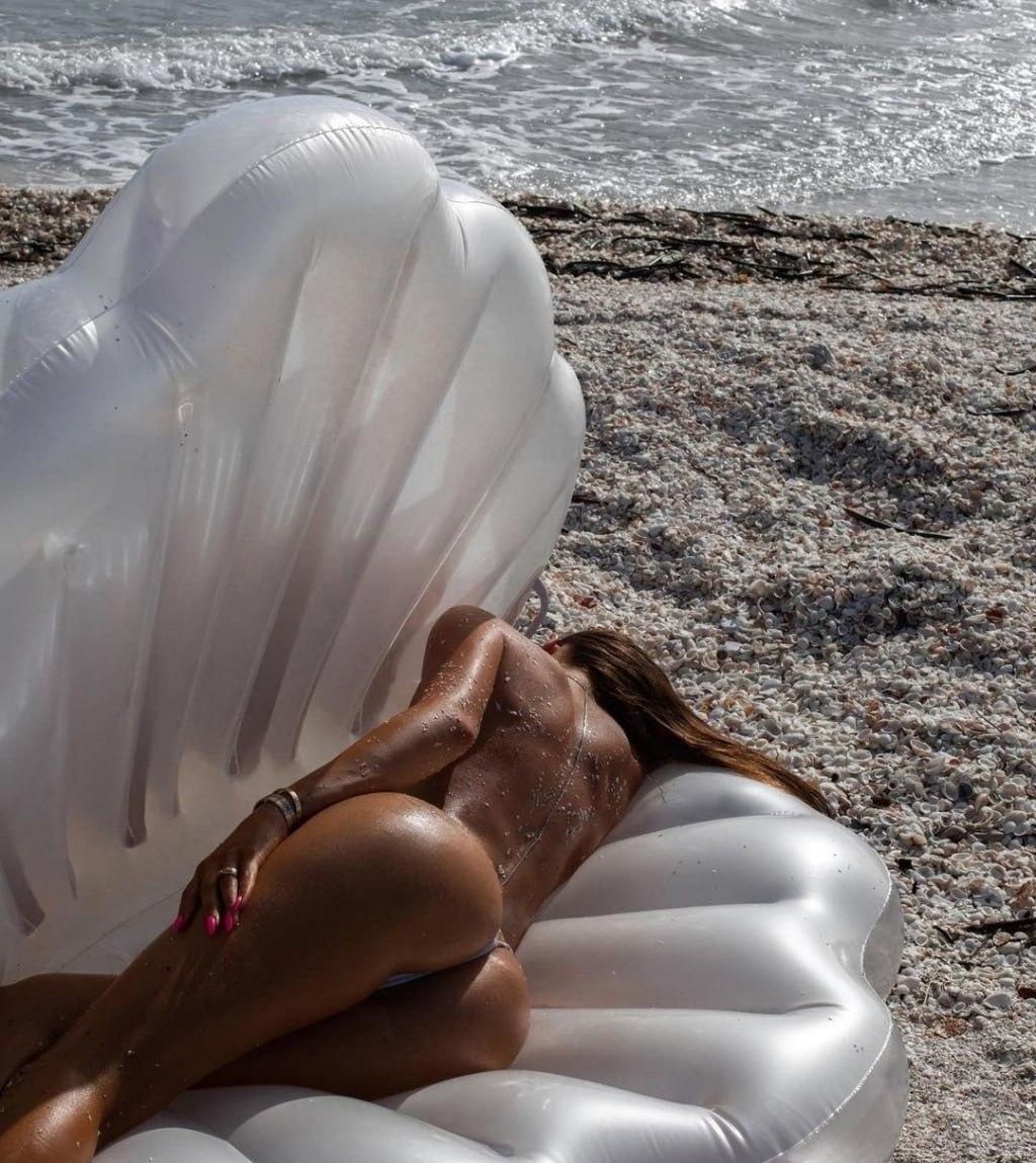 Яна привлекальеная девушка из Алушты цена от 5000 руб