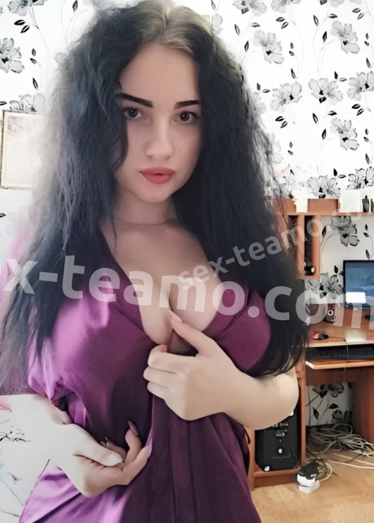 Кристина привлекательная девушка из Алушты цена от 1500 руб