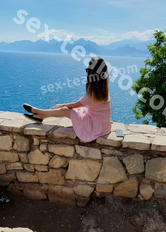 Лолита привлекательная девушка из Алушты цена от 4000 руб