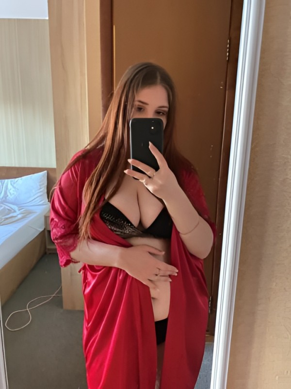 Жанна привлекательная девушка из Алушты цена от 1500 руб