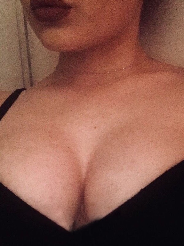 Люда привлекательная девушка из Алушты цена от 3500 руб