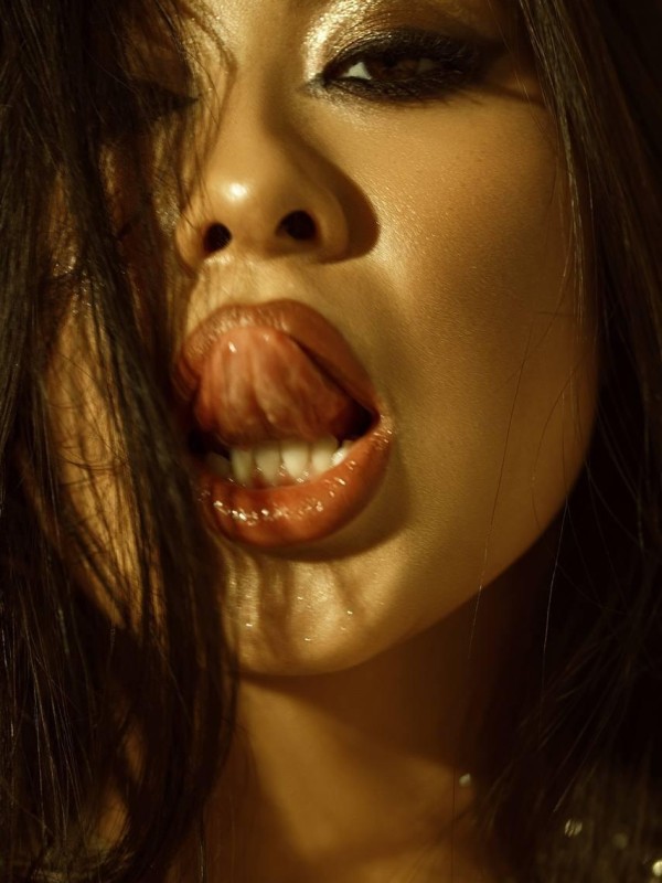 Сашечка привлекательная девушка из Алушты цена от 6000 руб