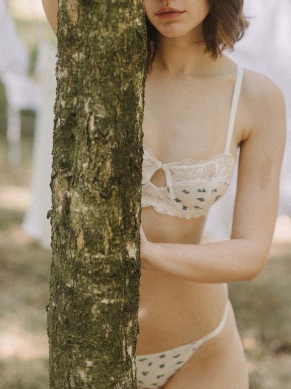 Санни привлекательная девушка из Алушты цена от 5000 руб